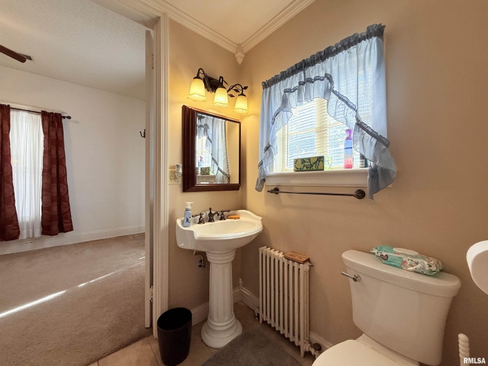 18 MILL Street, Harrisburg, Illinois 62946-1722, 3 Bedrooms Bedrooms, 0 ,1 BathroomBathrooms,Residential,For Sale,MILL,0,RMAEB460050