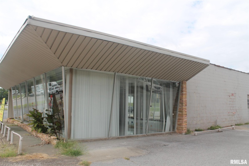 1308 MAIN Street, Carbondale, Illinois 62901, 0 , 0 ,0,Commercial Lease,For Sale,MAIN,0,RMAEB460048