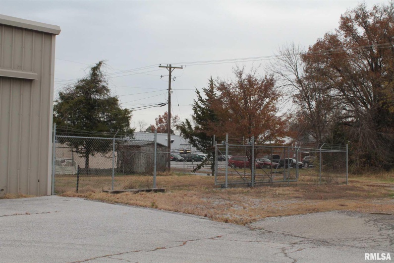 1308 MAIN Street, Carbondale, Illinois 62901, 0 , 0 ,0,Commercial Lease,For Sale,MAIN,0,RMAEB460048