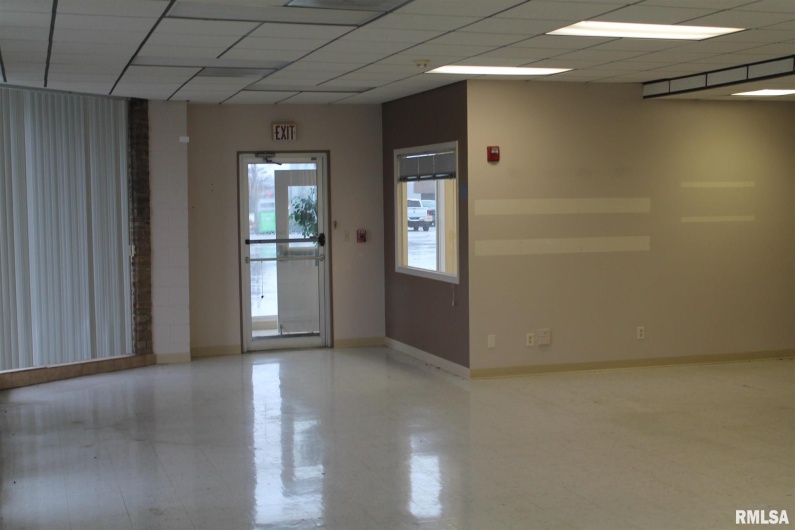 1308 MAIN Street, Carbondale, Illinois 62901, 0 , 0 ,0,Commercial Lease,For Sale,MAIN,0,RMAEB460048