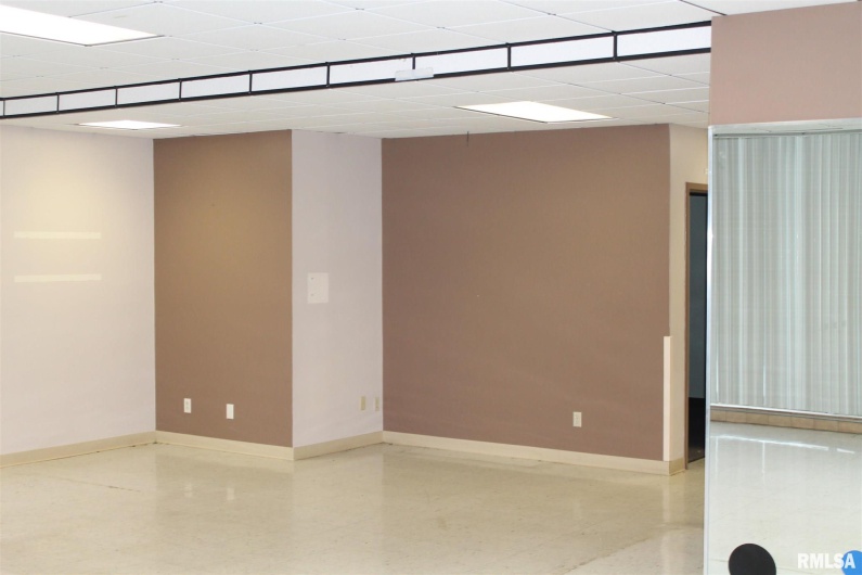 1308 MAIN Street, Carbondale, Illinois 62901, 0 , 0 ,0,Commercial Lease,For Sale,MAIN,0,RMAEB460048