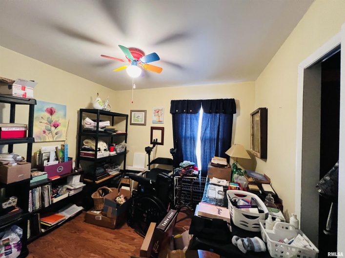 295 Country Acres Road, Eldorado, Illinois 62930-3461, 3 Bedrooms Bedrooms, 0 ,2 BathroomsBathrooms,Residential,For Sale,Country Acres,0,RMAEB460052