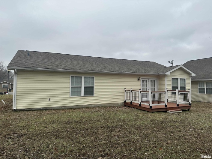 2020 Creekwood Drive, Carbondale, Illinois 62901, 3 Bedrooms Bedrooms, 0 ,2 BathroomsBathrooms,Residential,For Sale,Creekwood,0,RMAEB460053