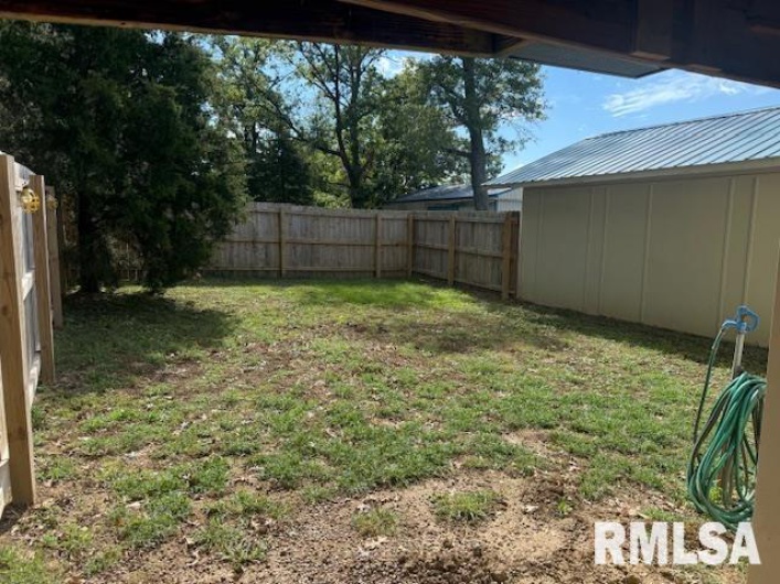 10843 Illinois Steel Road, Johnston City, Illinois 62951, 2 Bedrooms Bedrooms, 0 ,2 BathroomsBathrooms,Residential,For Sale,Illinois Steel,0,RMAEB460055