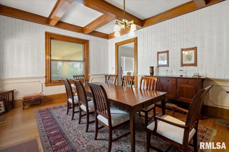 216 POPLAR Street, Harrisburg, Illinois 62946, 4 Bedrooms Bedrooms, 0 ,2 BathroomsBathrooms,Residential,For Sale,POPLAR,0,RMAEB459910