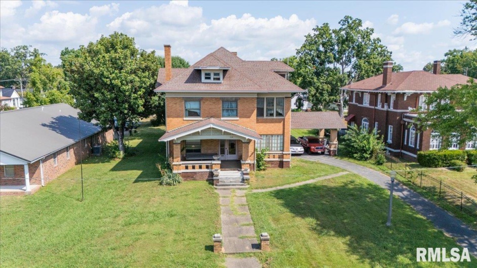 216 POPLAR Street, Harrisburg, Illinois 62946, 4 Bedrooms Bedrooms, 0 ,2 BathroomsBathrooms,Residential,For Sale,POPLAR,0,RMAEB459910