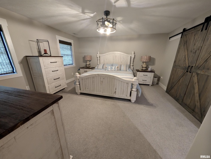 11952 LAGUNA Drive, Marion, Illinois 62959, 3 Bedrooms Bedrooms, 0 ,3 BathroomsBathrooms,Residential,For Sale,LAGUNA,0,RMAQC4268200