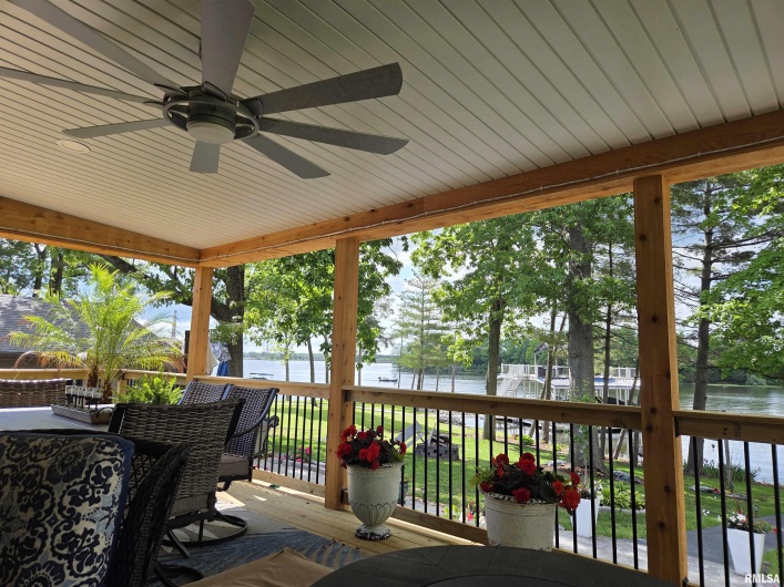 11952 LAGUNA Drive, Marion, Illinois 62959, 3 Bedrooms Bedrooms, 0 ,3 BathroomsBathrooms,Residential,For Sale,LAGUNA,0,RMAQC4268200