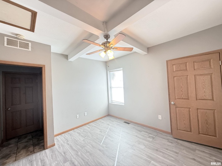 615 LOGAN Avenue A, Carbondale, Illinois 62901, 0 , 0 ,0,Residential Income,For Sale,LOGAN,0,RMAEB460057