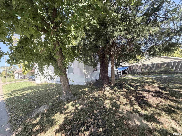 615 LOGAN Avenue A, Carbondale, Illinois 62901, 0 , 0 ,0,Residential Income,For Sale,LOGAN,0,RMAEB460057