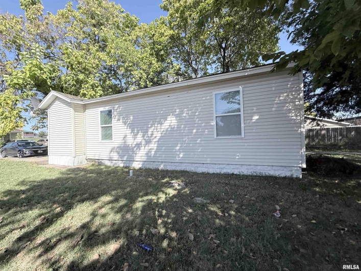 615 LOGAN Avenue A, Carbondale, Illinois 62901, 0 , 0 ,0,Residential Income,For Sale,LOGAN,0,RMAEB460057