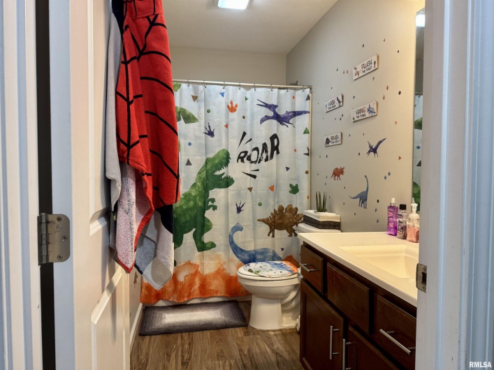 504 MECHANIC Street, Marion, Illinois 62959, 3 Bedrooms Bedrooms, 0 ,2 BathroomsBathrooms,Residential,For Sale,MECHANIC,0,RMAQC4268095