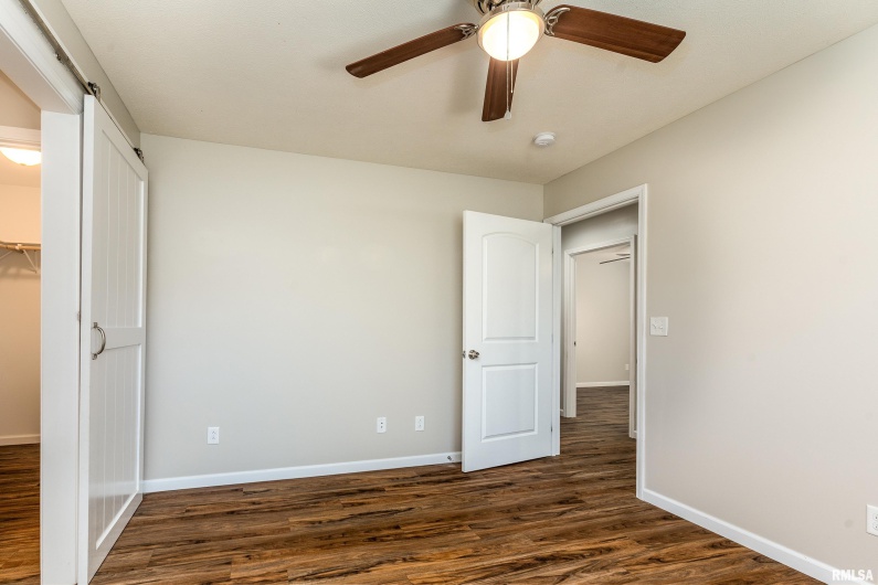 504 MECHANIC Street, Marion, Illinois 62959, 3 Bedrooms Bedrooms, 0 ,2 BathroomsBathrooms,Residential,For Sale,MECHANIC,0,RMAQC4268095