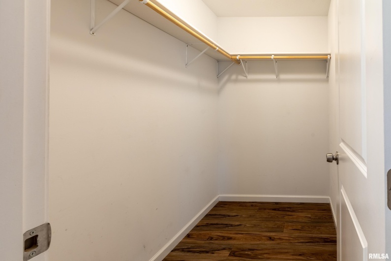 504 MECHANIC Street, Marion, Illinois 62959, 3 Bedrooms Bedrooms, 0 ,2 BathroomsBathrooms,Residential,For Sale,MECHANIC,0,RMAQC4268095