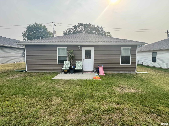 504 MECHANIC Street, Marion, Illinois 62959, 3 Bedrooms Bedrooms, 0 ,2 BathroomsBathrooms,Residential,For Sale,MECHANIC,0,RMAQC4268095
