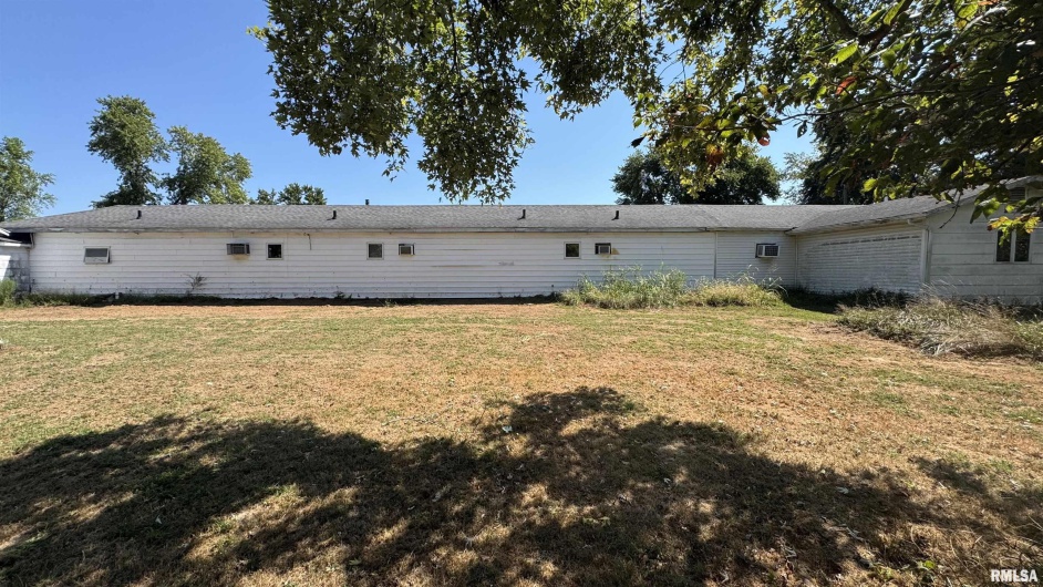 1950 ILLINOIS Avenue, Carbondale, Illinois 62901, 0 , 0 ,0,Residential Income,For Sale,ILLINOIS,0,RMAQC4268233
