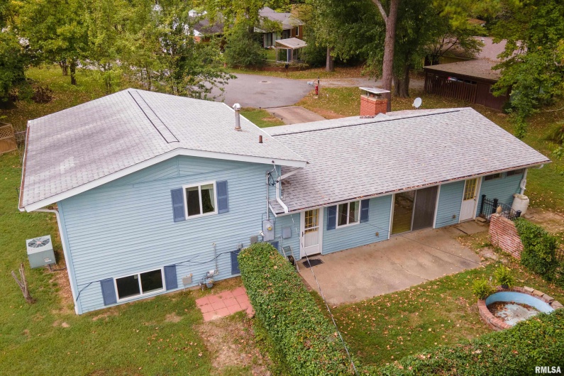 1301 COURT Street, Carbondale, Illinois 62901, 3 Bedrooms Bedrooms, 0 ,1 BathroomBathrooms,Residential,For Sale,COURT,0,RMAEB460069