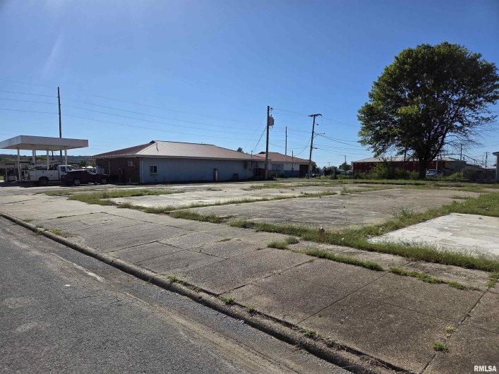 149 LINCOLN Boulevard, Shawneetown, Illinois 62984, 0 , 0 ,0,Land,For Sale,LINCOLN,0,RMAEB460070