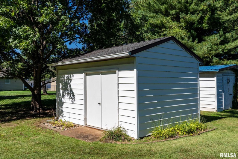 109 Weisbrook Lane, Carterville, Illinois 62918, 3 Bedrooms Bedrooms, 0 ,1 BathroomBathrooms,Residential,For Sale,Weisbrook,0,RMAQC4268242