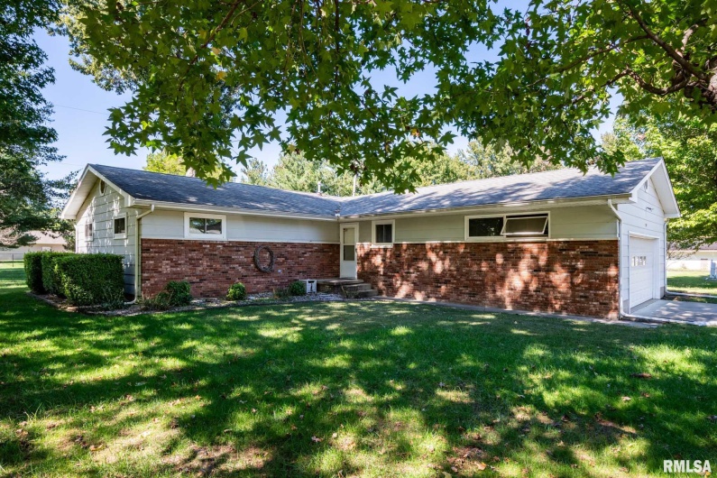 109 Weisbrook Lane, Carterville, Illinois 62918, 3 Bedrooms Bedrooms, 0 ,1 BathroomBathrooms,Residential,For Sale,Weisbrook,0,RMAQC4268242