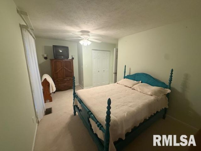 602 33RD Street, Herrin, Illinois 62948, 3 Bedrooms Bedrooms, 0 ,2 BathroomsBathrooms,Residential,For Sale,33RD,0,RMAEB460076