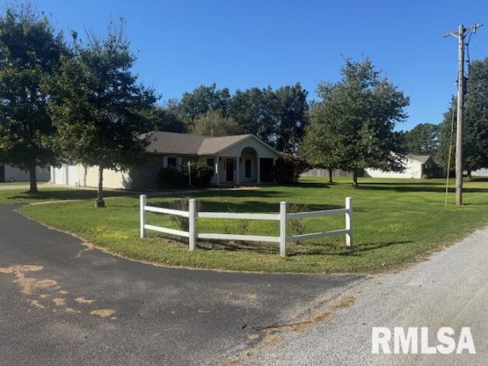 602 33RD Street, Herrin, Illinois 62948, 3 Bedrooms Bedrooms, 0 ,2 BathroomsBathrooms,Residential,For Sale,33RD,0,RMAEB460076
