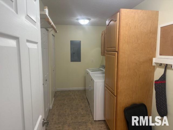602 33RD Street, Herrin, Illinois 62948, 3 Bedrooms Bedrooms, 0 ,2 BathroomsBathrooms,Residential,For Sale,33RD,0,RMAEB460076