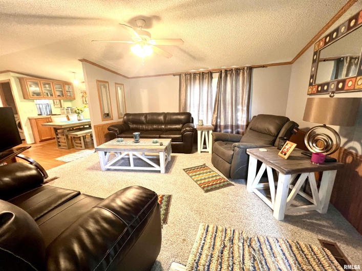 2076 Herrin Road, Carterville, Illinois 62918, 3 Bedrooms Bedrooms, 0 ,2 BathroomsBathrooms,Residential,For Sale,Herrin,0,RMAEB455320