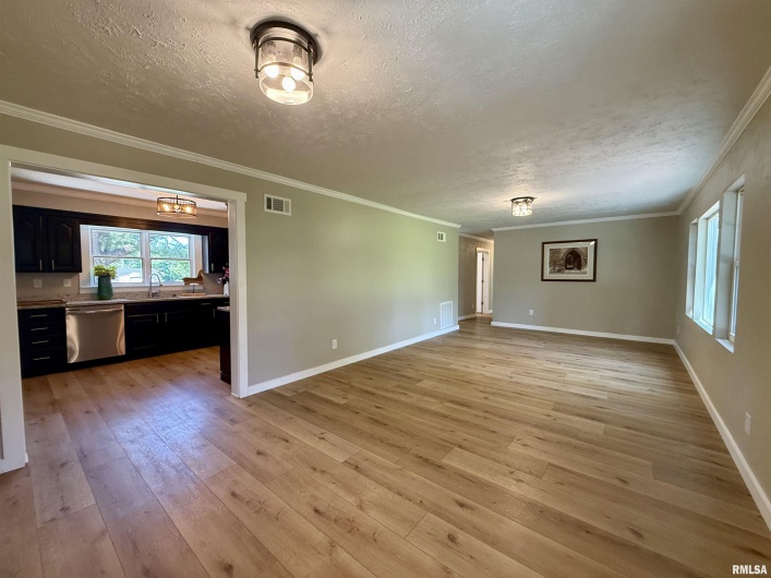 507 GRAND Road, Carterville, Illinois 62918, 4 Bedrooms Bedrooms, 0 ,2 BathroomsBathrooms,Residential,For Sale,GRAND,0,RMAQC4264942