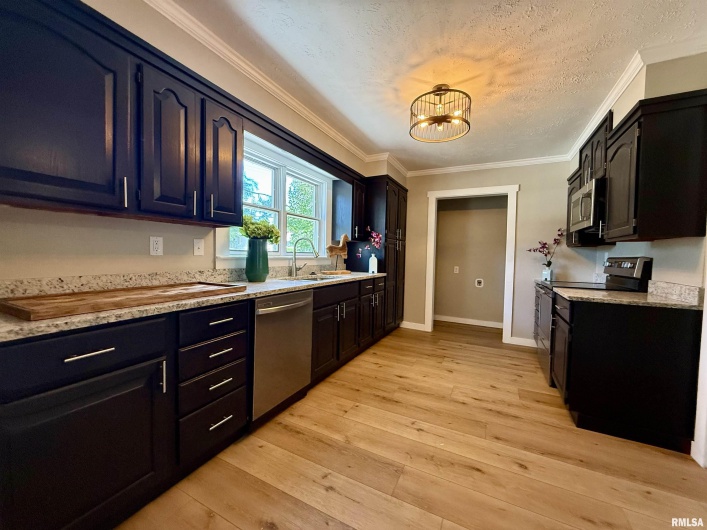 507 GRAND Road, Carterville, Illinois 62918, 4 Bedrooms Bedrooms, 0 ,2 BathroomsBathrooms,Residential,For Sale,GRAND,0,RMAQC4264942