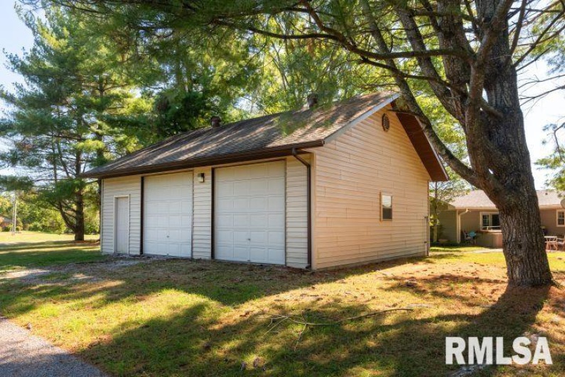 2585 Dylan Drive, Marion, Illinois 62959, 3 Bedrooms Bedrooms, 0 ,2 BathroomsBathrooms,Residential,For Sale,Dylan,0,RMAEB460083