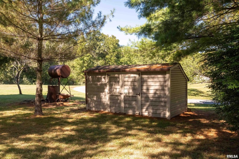 2585 Dylan Drive, Marion, Illinois 62959, 3 Bedrooms Bedrooms, 0 ,2 BathroomsBathrooms,Residential,For Sale,Dylan,0,RMAEB460083