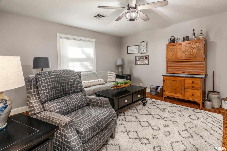 2585 Dylan Drive, Marion, Illinois 62959, 3 Bedrooms Bedrooms, 0 ,2 BathroomsBathrooms,Residential,For Sale,Dylan,0,RMAEB460083