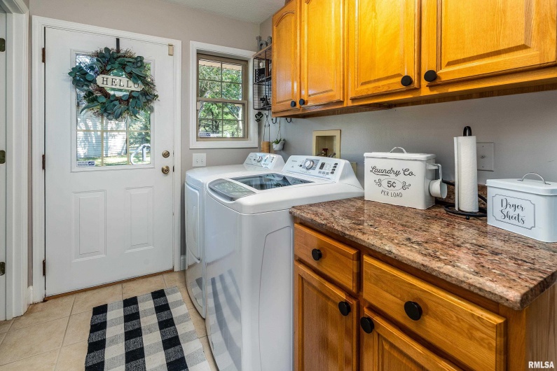2585 Dylan Drive, Marion, Illinois 62959, 3 Bedrooms Bedrooms, 0 ,2 BathroomsBathrooms,Residential,For Sale,Dylan,0,RMAEB460083