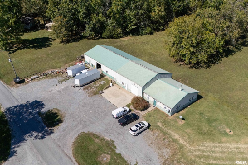 8130 Southfork Road, Marion, Illinois 62959, 3 Bedrooms Bedrooms, 0 ,0,Residential,For Sale,Southfork,0,RMAEB460084