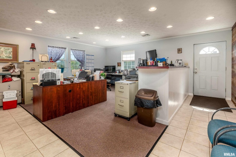 8130 Southfork Road, Marion, Illinois 62959, 3 Bedrooms Bedrooms, 0 ,0,Residential,For Sale,Southfork,0,RMAEB460084