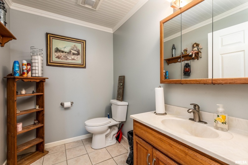 8130 Southfork Road, Marion, Illinois 62959, 3 Bedrooms Bedrooms, 0 ,0,Residential,For Sale,Southfork,0,RMAEB460084