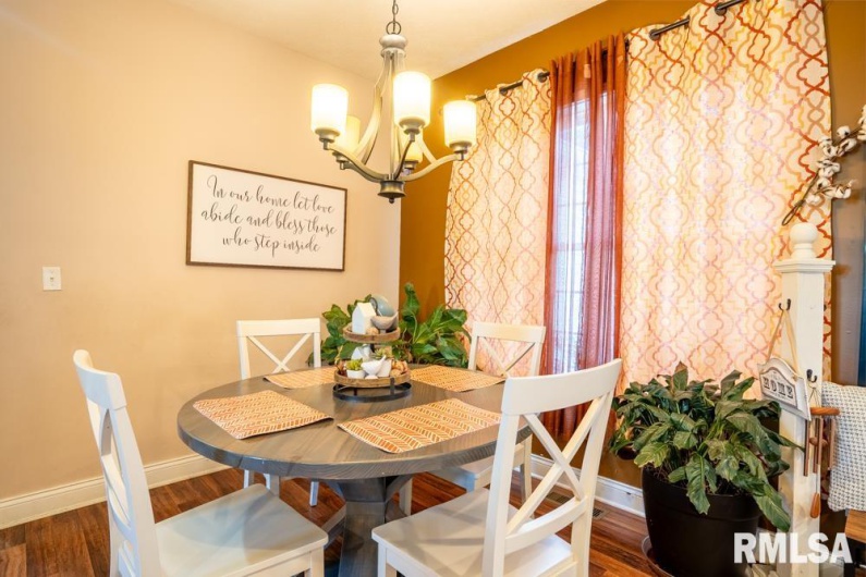 411 Bhrett Drive, Energy, Illinois 62933, 3 Bedrooms Bedrooms, 0 ,2 BathroomsBathrooms,Residential,For Sale,Bhrett,0,RMAQC4268275