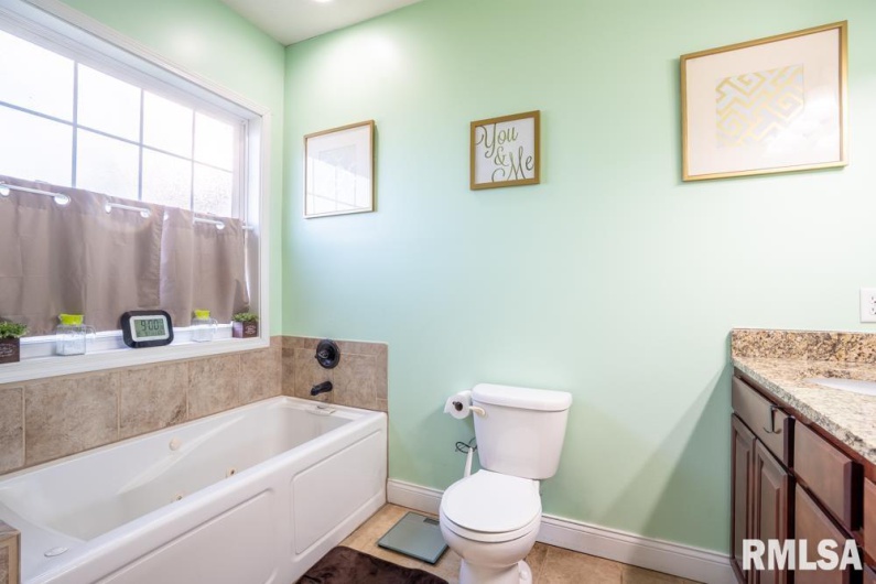 411 Bhrett Drive, Energy, Illinois 62933, 3 Bedrooms Bedrooms, 0 ,2 BathroomsBathrooms,Residential,For Sale,Bhrett,0,RMAQC4268275