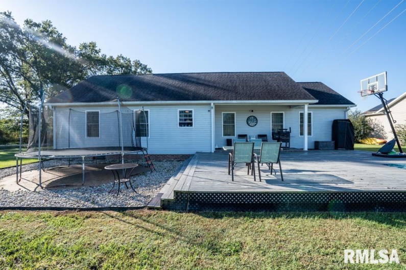 411 Bhrett Drive, Energy, Illinois 62933, 3 Bedrooms Bedrooms, 0 ,2 BathroomsBathrooms,Residential,For Sale,Bhrett,0,RMAQC4268275
