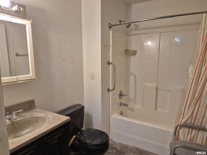 1116 Land Street, Harrisburg, Illinois 62946, 3 Bedrooms Bedrooms, 0 ,1 BathroomBathrooms,Residential,For Sale,Land,0,RMAEB460081
