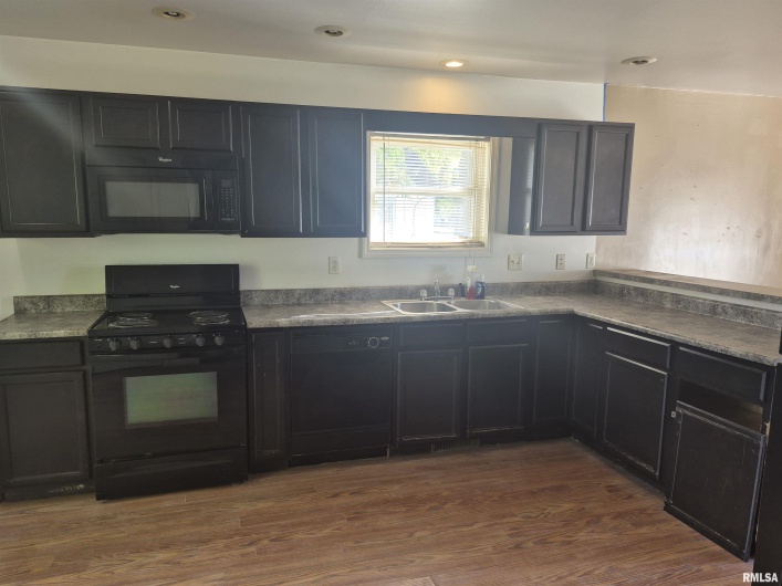 1116 Land Street, Harrisburg, Illinois 62946, 3 Bedrooms Bedrooms, 0 ,1 BathroomBathrooms,Residential,For Sale,Land,0,RMAEB460081