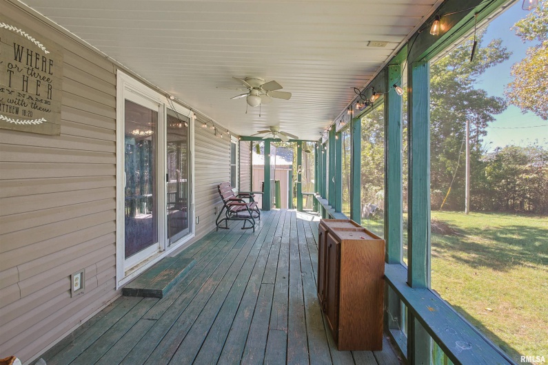 1071 State Highway 145 N Route, Simpson, Illinois 62985, 3 Bedrooms Bedrooms, 0 ,2 BathroomsBathrooms,Residential,For Sale,State Highway 145 N,0,RMAEB460086