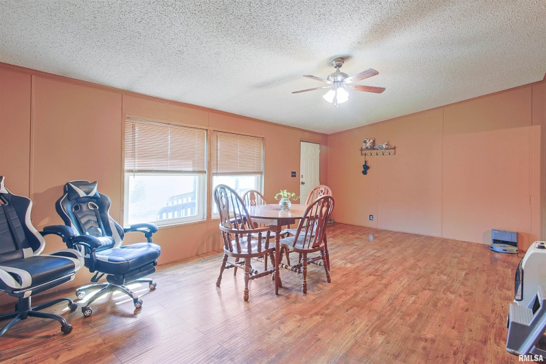 1071 State Highway 145 N Route, Simpson, Illinois 62985, 3 Bedrooms Bedrooms, 0 ,2 BathroomsBathrooms,Residential,For Sale,State Highway 145 N,0,RMAEB460086