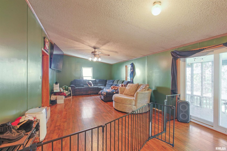 1071 State Highway 145 N Route, Simpson, Illinois 62985, 3 Bedrooms Bedrooms, 0 ,2 BathroomsBathrooms,Residential,For Sale,State Highway 145 N,0,RMAEB460086