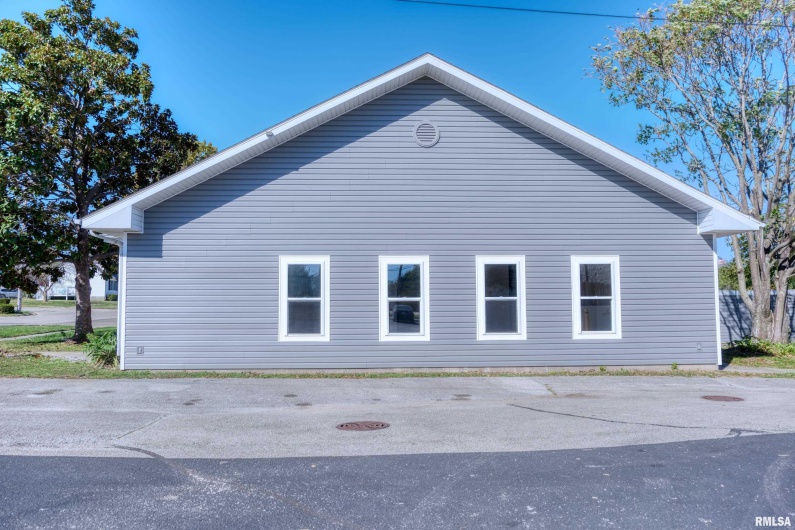 205 MARION Street, Carbondale, Illinois 62901, 0 , 0 ,0,Commercial Lease,For Sale,MARION,0,RMAEB460088