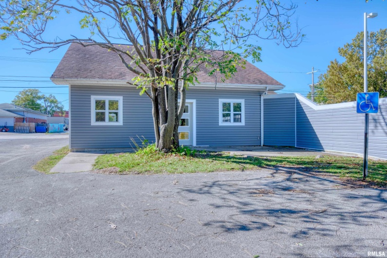205 MARION Street, Carbondale, Illinois 62901, 0 , 0 ,0,Commercial Lease,For Sale,MARION,0,RMAEB460088