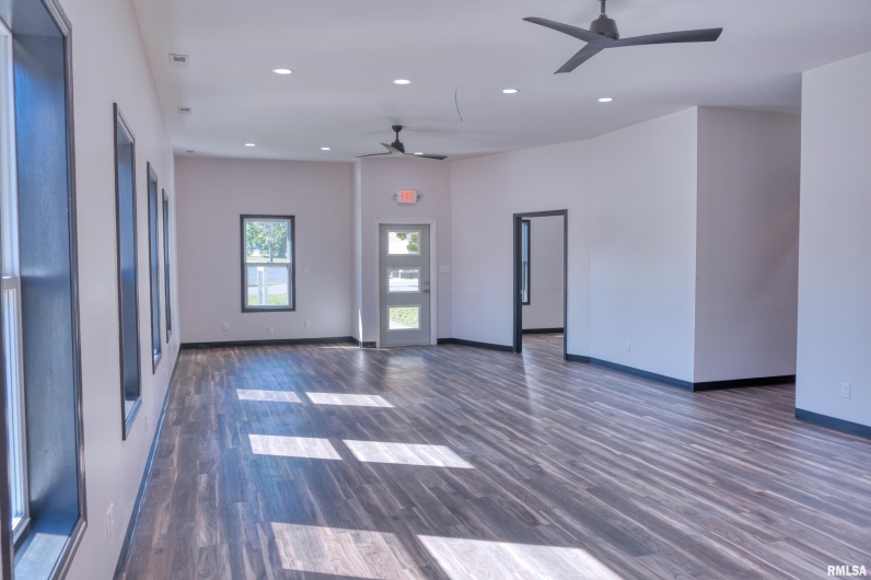 205 MARION Street, Carbondale, Illinois 62901, 0 , 0 ,0,Commercial Lease,For Sale,MARION,0,RMAEB460088