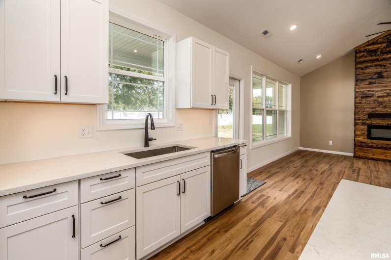 1106 HORIZON Drive, Marion, Illinois 62959, 4 Bedrooms Bedrooms, 0 ,2 BathroomsBathrooms,Residential,For Sale,HORIZON,0,RMAQC4268304