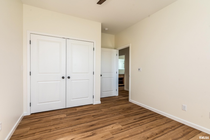 1106 HORIZON Drive, Marion, Illinois 62959, 4 Bedrooms Bedrooms, 0 ,2 BathroomsBathrooms,Residential,For Sale,HORIZON,0,RMAQC4268304